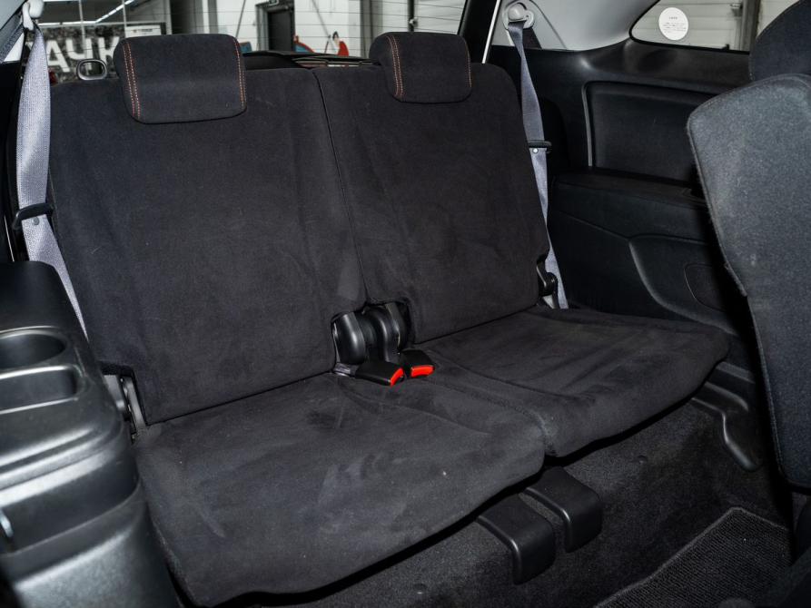 Honda Stream II Рестайлинг Чита  - изображение 5