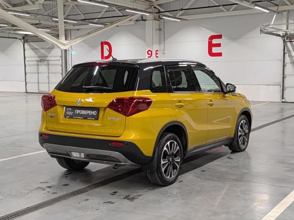Suzuki Vitara II Рестайлинг с пробегом 2019 года, цена 1 950 000 рублей, 110002 км, внедорожник, Автокод Объявления
