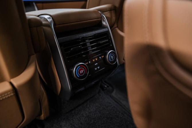 Новый Land Rover Range Rover V 2025 года, цена 23 490 000 рублей, внедорожник, Автокод Объявления