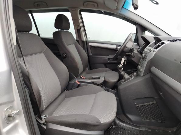 Opel Zafira B Рестайлинг с пробегом 2012 года, цена 765 000 рублей, 153997 км, компактвэн, Автокод Объявления
