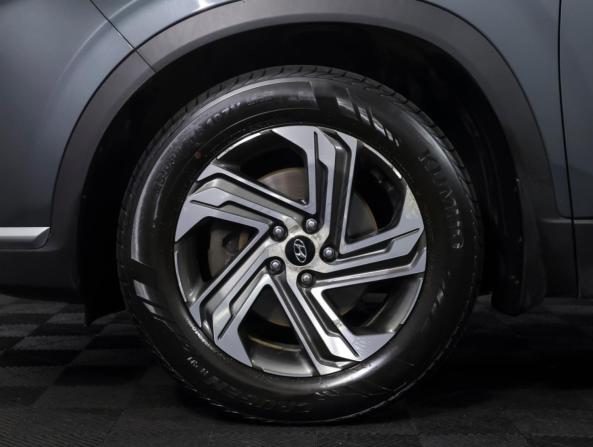Hyundai Santa Fe IV Рестайлинг с пробегом 2022 года, цена 3 590 000 рублей, 61172 км, внедорожник, Автокод Объявления