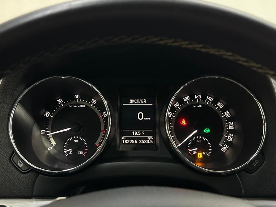 Skoda Yeti I Рестайлинг Санкт-Петербург  - изображение 14