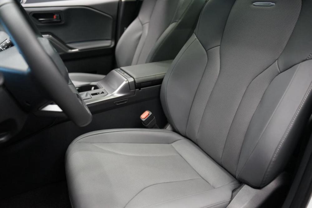 Toyota RAV4 VI (XA60) Крым  - изображение 10