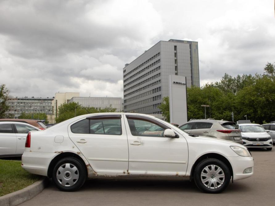 Skoda Octavia II (A5) Рестайлинг Москва  - изображение 3