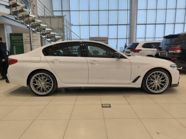 BMW 5 серии VII (G30/G31/G38) с пробегом 2018 года, цена 4 099 000 рублей, 126380 км, седан, Автокод Объявления