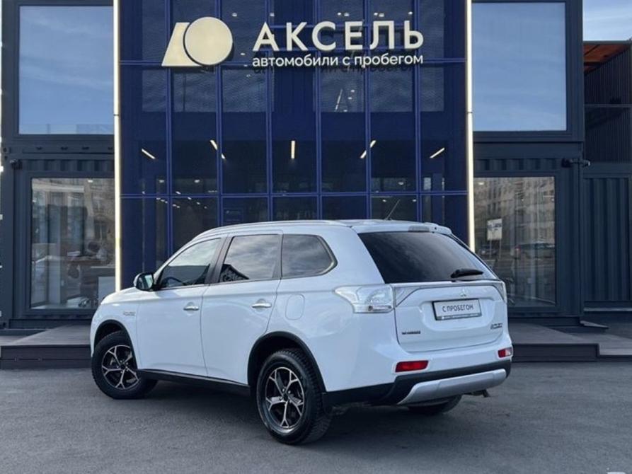 Mitsubishi Outlander III Рестайлинг Архангельск  - изображение 7