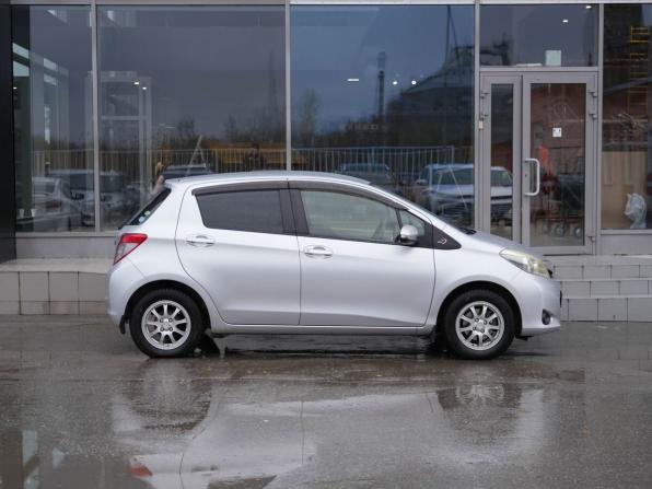 Toyota Vitz III (XP130) с пробегом 2012 года, цена 810 000 рублей, 72125 км, хэтчбек, Автокод Объявления