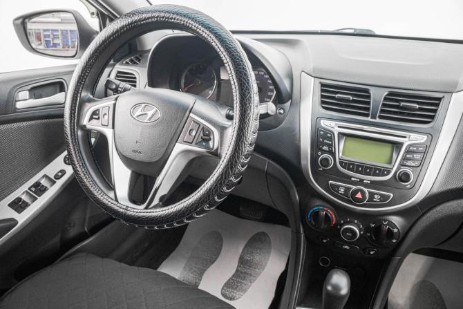 Hyundai Solaris I с пробегом 2011 года, цена 799 000 рублей, 195000 км, хэтчбек, Автокод Объявления