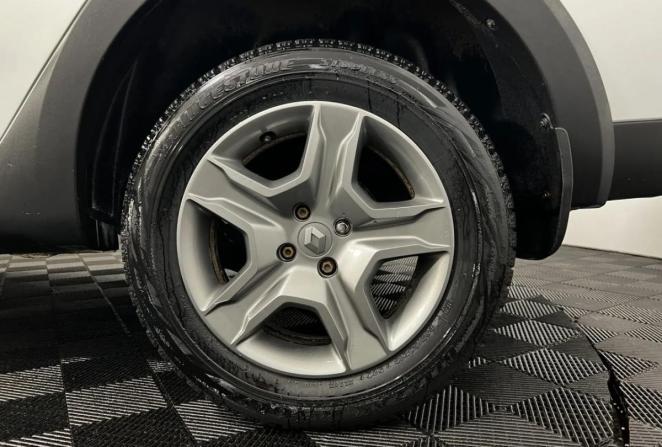 Renault Logan II Рестайлинг с пробегом 2019 года, цена 980 000 рублей, 66434 км, седан, Автокод Объявления