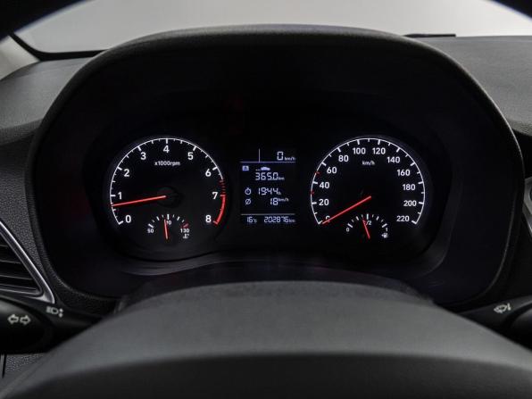 Hyundai Solaris II с пробегом 2017 года, цена 699 000 рублей, 202000 км, седан, Автокод Объявления