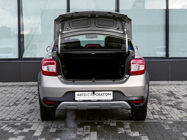 Renault Logan II Рестайлинг с пробегом 2019 года, цена 1 020 000 рублей, 93208 км, седан, Автокод Объявления