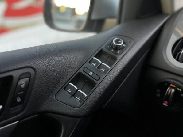Volkswagen Tiguan I Рестайлинг с пробегом 2012 года, цена 1 580 000 рублей, 225032 км, внедорожник, Автокод Объявления