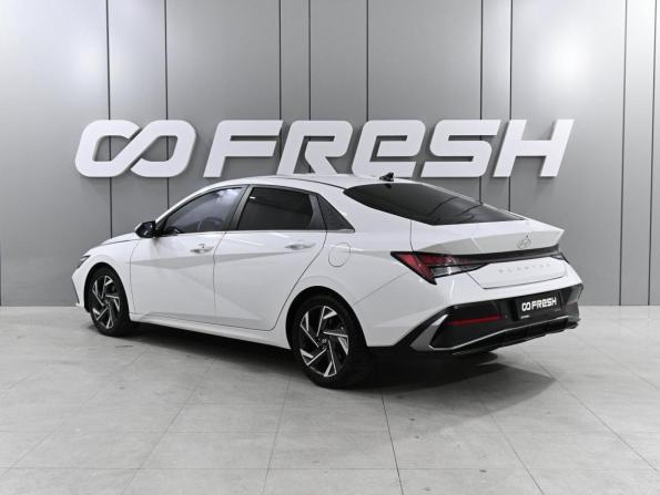 Hyundai Elantra VII (CN7) Рестайлинг с пробегом 2023 года, цена 2 219 000 рублей, 61735 км, седан, Автокод Объявления
