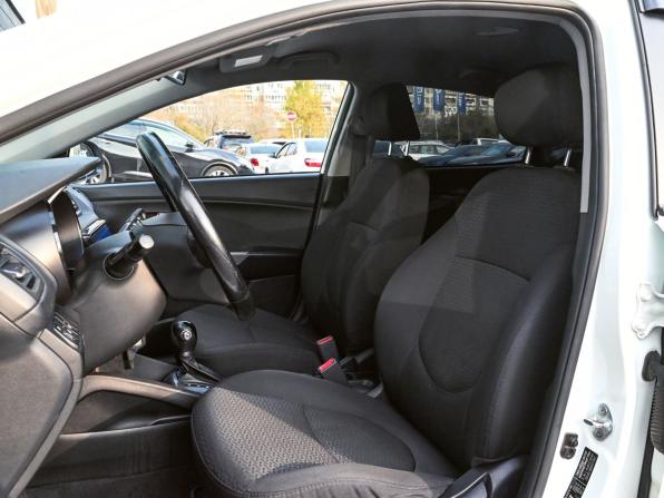 Kia Rio III Рестайлинг с пробегом 2016 года, цена 1 085 000 рублей, 157167 км, хэтчбек, Автокод Объявления