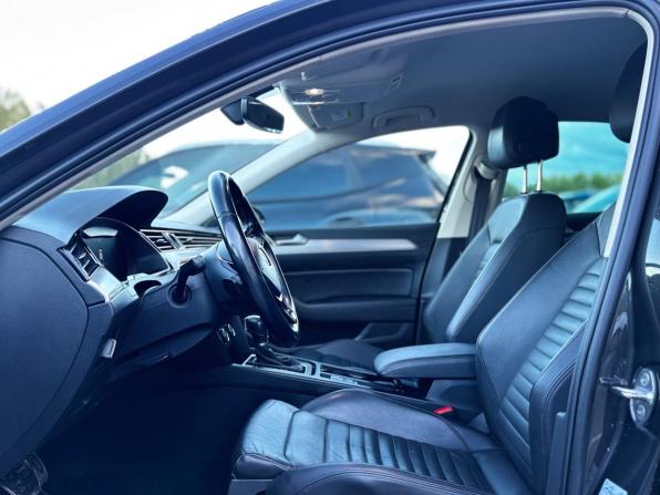 Volkswagen Passat B8 с пробегом 2019 года, цена 1 850 000 рублей, 227171 км, седан, Автокод Объявления