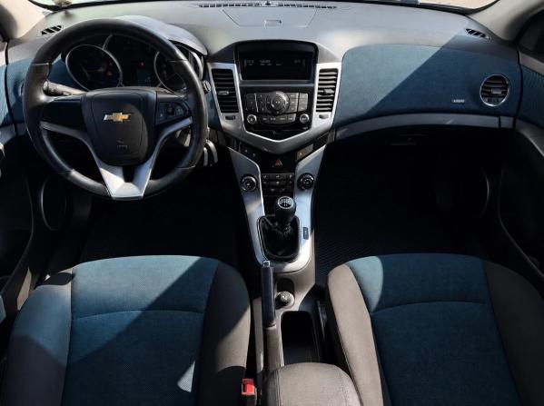 Chevrolet Cruze I с пробегом 2012 года, цена 649 000 рублей, 279222 км, хэтчбек, Автокод Объявления