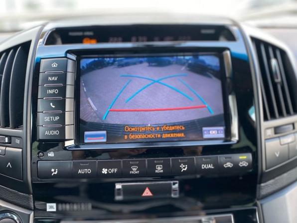 Toyota Land Cruiser 200 Series Рестайлинг 1 с пробегом 2013 года, цена 3 170 000 рублей, 366989 км, внедорожник, Автокод Объявления