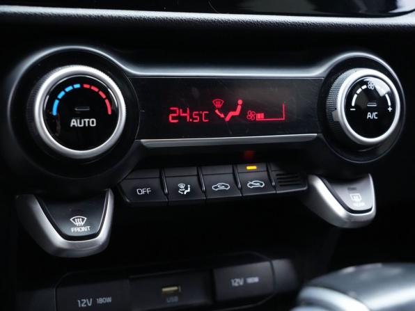 Kia Rio IV Рестайлинг с пробегом 2022 года, цена 1 525 000 рублей, 133665 км, хэтчбек, Автокод Объявления