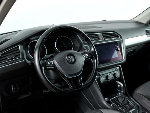 Volkswagen Tiguan II с пробегом 2018 года, цена 2 222 222 рубля, 146628 км, внедорожник, Автокод Объявления