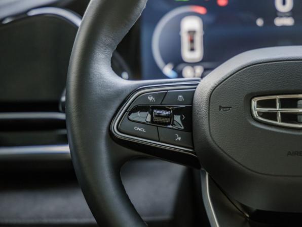 Geely Monjaro I с пробегом 2024 года, цена 4 098 000 рублей, 13055 км, внедорожник, Автокод Объявления