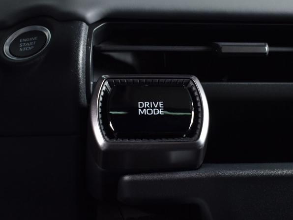 Toyota RAV4 VI (XA60) с пробегом 2026 года, цена 3 994 995 рублей, 37 км, внедорожник, Автокод Объявления