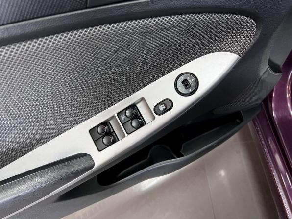 Hyundai Solaris I с пробегом 2012 года, цена 795 000 рублей, 163656 км, седан, Автокод Объявления