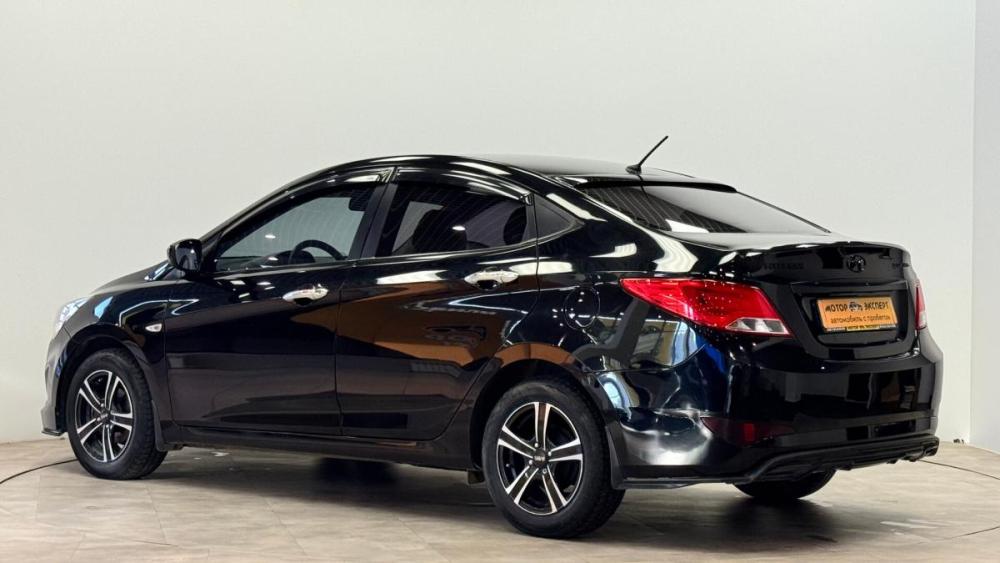 Hyundai Solaris I Рестайлинг Киров  - изображение 3