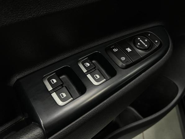Kia Rio IV с пробегом 2019 года, цена 1 320 000 рублей, 207918 км, хэтчбек, Автокод Объявления