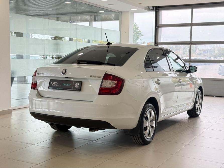 Skoda Rapid I Рестайлинг Тверь  - изображение 6