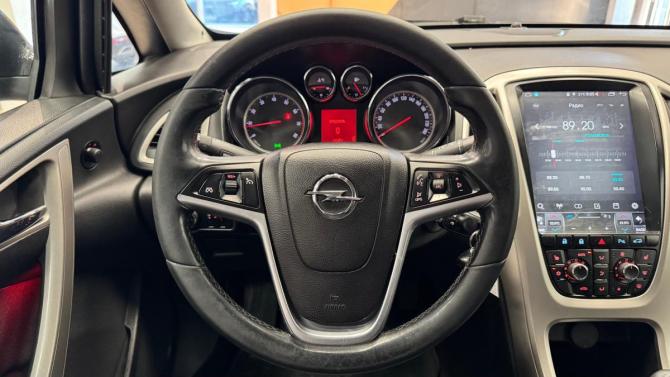 Opel Astra J с пробегом 2011 года, цена 450 000 рублей, 298765 км, хэтчбек, Автокод Объявления