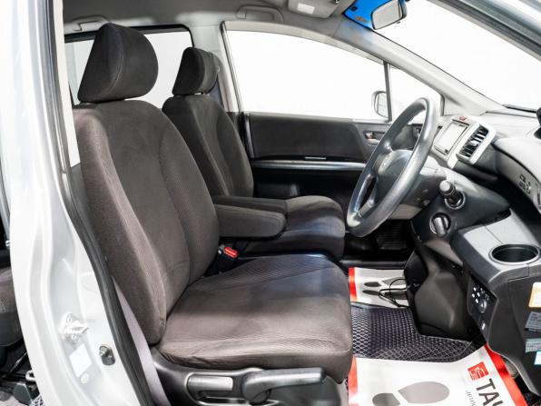 Honda Freed I Рестайлинг с пробегом 2012 года, цена 1 070 000 рублей, 167700 км, компактвэн, Автокод Объявления