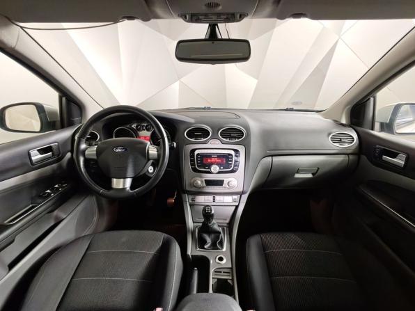 Ford Focus II Рестайлинг с пробегом 2010 года, цена 835 000 рублей, 80829 км, седан, Автокод Объявления