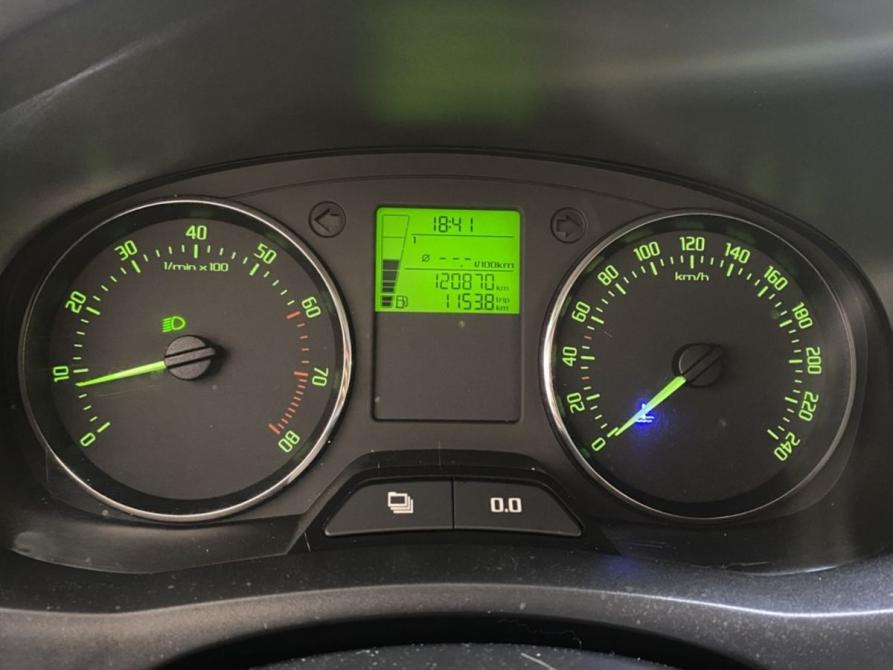 Skoda Fabia II Рестайлинг Курск  - изображение 10