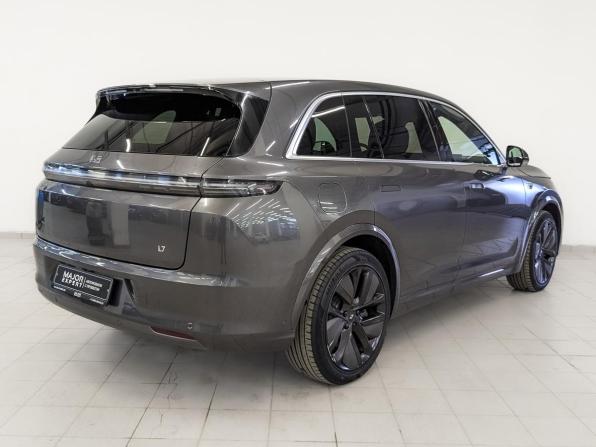 Li Auto (Lixiang) L7 I с пробегом 2023 года, цена 5 850 000 рублей, 41877 км, внедорожник, Автокод Объявления