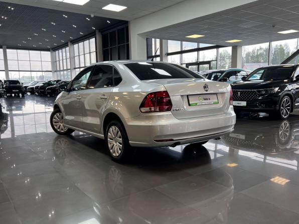 Volkswagen Polo V Рестайлинг с пробегом 2016 года, цена 1 095 000 рублей, 182425 км, седан, Автокод Объявления