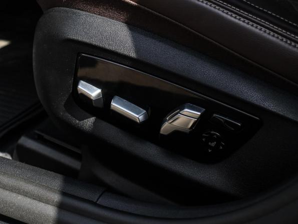 BMW 5 серии VII (G30/G31/G38) Рестайлинг с пробегом 2020 года, цена 6 400 000 рублей, 77000 км, седан, Автокод Объявления