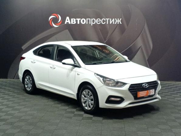 Hyundai Solaris II с пробегом 2017 года, цена 1 150 000 рублей, 139325 км, седан, Автокод Объявления