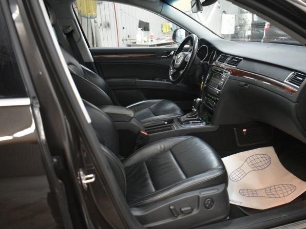 Skoda Superb II Рестайлинг с пробегом 2013 года, цена 899 000 рублей, 260700 км, универсал, Автокод Объявления
