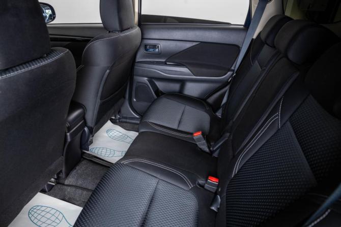 Mitsubishi Outlander III Рестайлинг 3 с пробегом 2021 года, цена 2 649 000 рублей, 98920 км, внедорожник, Автокод Объявления