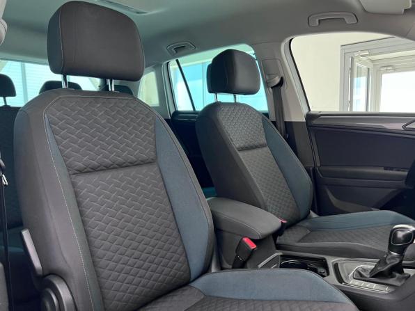 Volkswagen Tiguan II с пробегом 2019 года, цена 2 200 000 рублей, 111047 км, внедорожник, Автокод Объявления