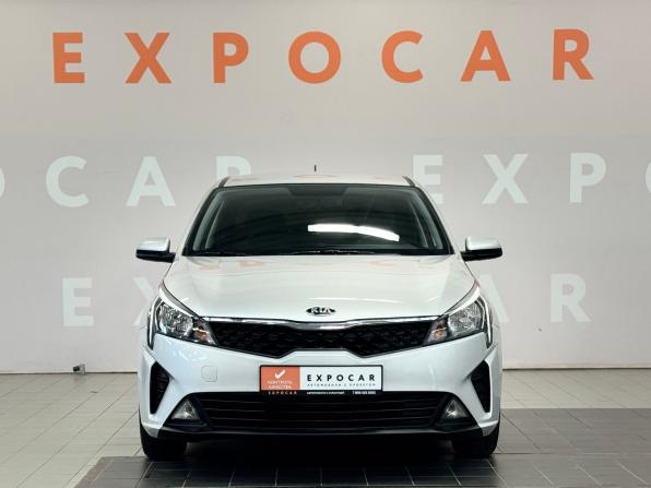 Kia Rio IV Рестайлинг с пробегом 2021 года, цена 1 455 000 рублей, 90153 км, седан, Автокод Объявления