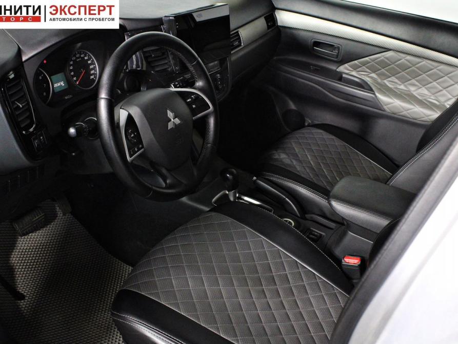 Mitsubishi Outlander III Рестайлинг Белгород  - изображение 12
