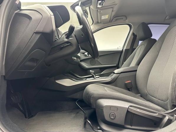 BMW 1 серии III (F40) с пробегом 2019 года, цена 1 938 000 рублей, 131424 км, хэтчбек, Автокод Объявления