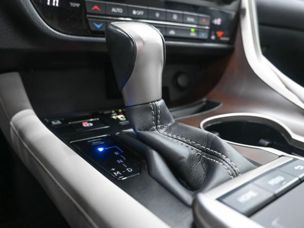 Lexus RX IV Рестайлинг с пробегом 2020 года, цена 5 849 900 рублей, 56000 км, внедорожник, Автокод Объявления