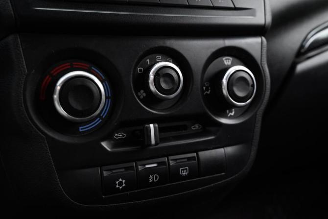 Lada (ВАЗ) Granta I Рестайлинг с пробегом 2023 года, цена 879 000 рублей, 35522 км, лифтбек, Автокод Объявления