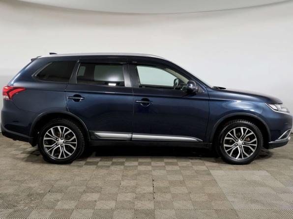 Mitsubishi Outlander III Рестайлинг 2 с пробегом 2018 года, цена 1 798 000 рублей, 173278 км, внедорожник, Автокод Объявления