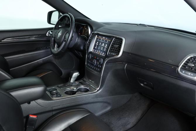 Jeep Grand Cherokee IV (WK2) Рестайлинг с пробегом 2018 года, цена 4 890 000 рублей, 47856 км, внедорожник, Автокод Объявления