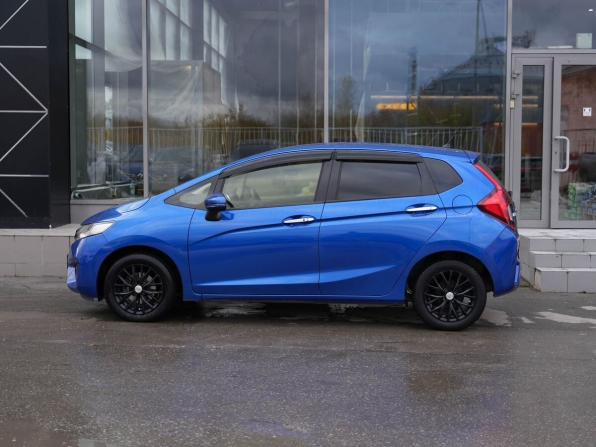 Honda Fit III Рестайлинг с пробегом 2017 года, цена 1 103 000 рублей, 164766 км, хэтчбек, Автокод Объявления