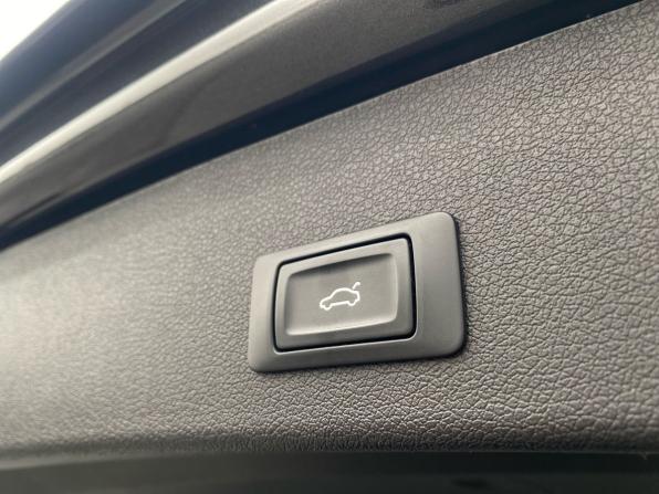Audi Q5 I (8R) Рестайлинг с пробегом 2014 года, цена 1 715 000 рублей, 252300 км, внедорожник, Автокод Объявления