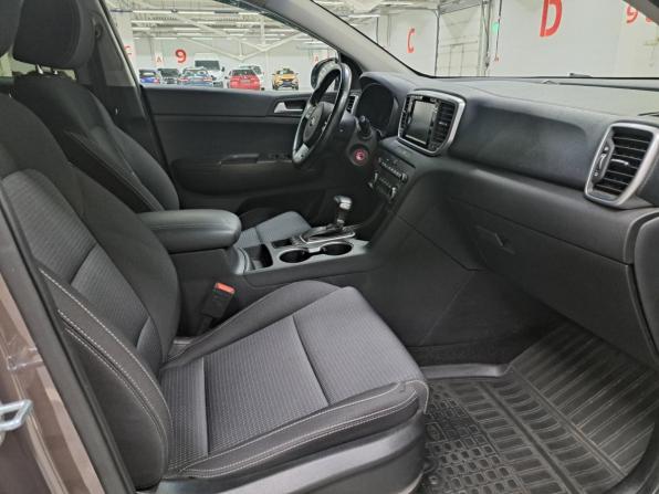 Kia Sportage IV Рестайлинг с пробегом 2019 года, цена 2 490 000 рублей, 61241 км, внедорожник, Автокод Объявления